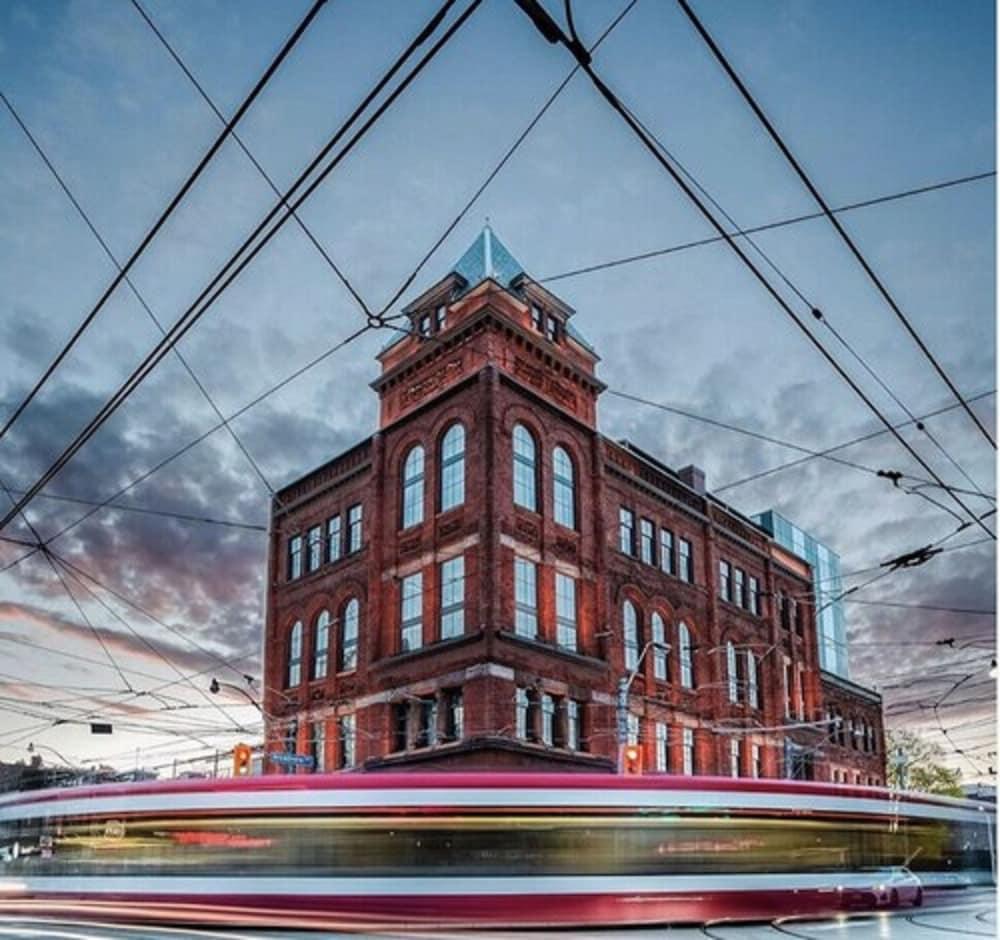 The Broadview Hotel Торонто Екстериор снимка